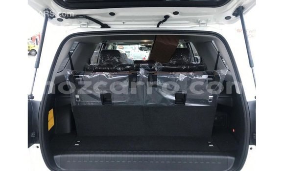 Nunua Imported Toyota 4Runner Nyeupe Gari ndani ya Import - Dubai nchini Cabo Delgado Nunua Imported Toyota 4Runner Nyeupe Gari ndani ya Import - Dubai nchini Cabo Delgado