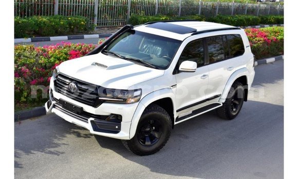 Buy Import Toyota Land Cruiser White Car in Import - Dubai in Cabo Delgado Buy Import Toyota Land Cruiser White Car in Import - Dubai in Cabo Delgado