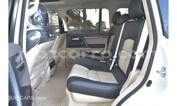 Buy Import Toyota Land Cruiser White Car in Import - Dubai in Cabo Delgado Buy Import Toyota Land Cruiser White Car in Import - Dubai in Cabo Delgado