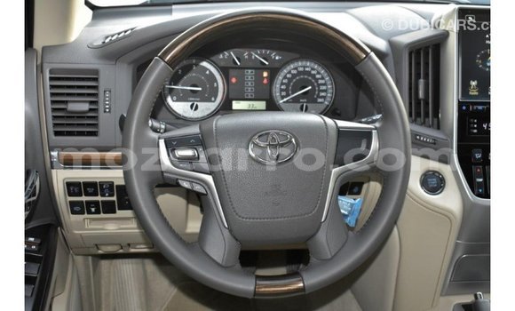 Buy Import Toyota Land Cruiser White Car in Import - Dubai in Cabo Delgado Buy Import Toyota Land Cruiser White Car in Import - Dubai in Cabo Delgado