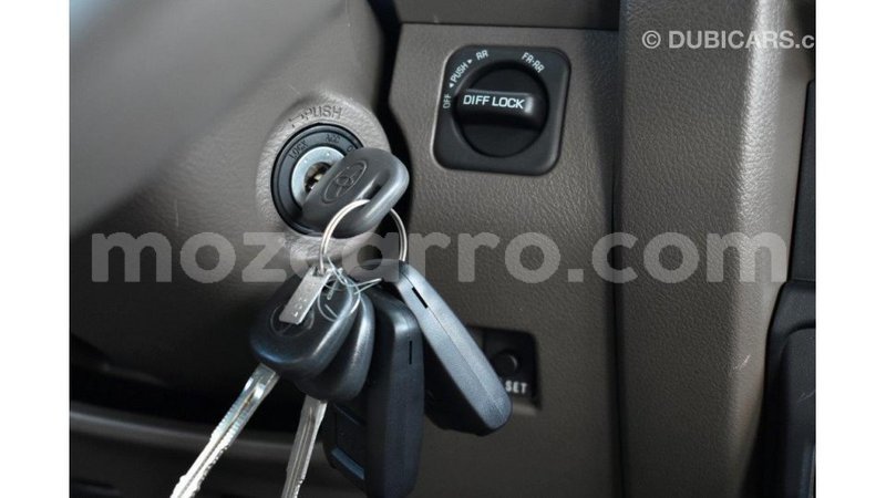Big with watermark toyota land cruiser cabo delgado import dubai 7921