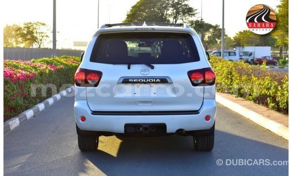 Nunua Imported Toyota Sequoia Nyeupe Gari ndani ya Import - Dubai nchini Cabo Delgado Nunua Imported Toyota Sequoia Nyeupe Gari ndani ya Import - Dubai nchini Cabo Delgado