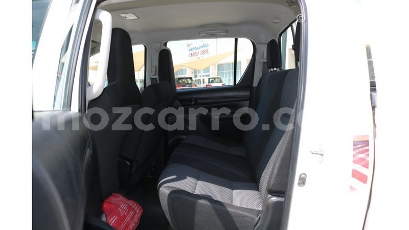 Big with watermark toyota hilux cabo delgado import dubai 7924