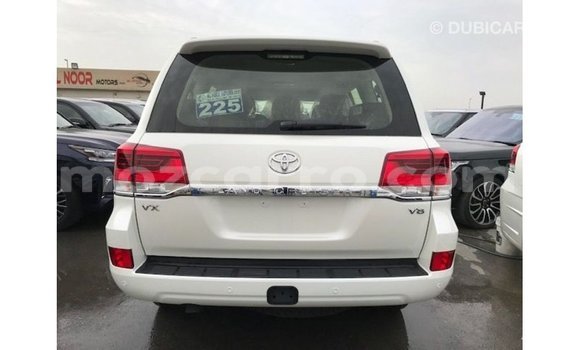 Tenga Imported Toyota Land Cruiser Chena Mota in Import - Dubai in Cabo Delgado Tenga Imported Toyota Land Cruiser Chena Mota in Import - Dubai in Cabo Delgado