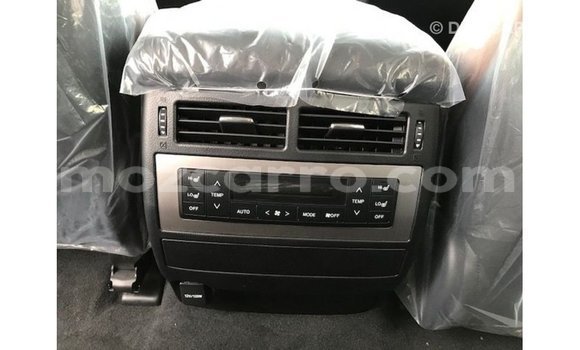 Tenga Imported Toyota Land Cruiser Chena Mota in Import - Dubai in Cabo Delgado Tenga Imported Toyota Land Cruiser Chena Mota in Import - Dubai in Cabo Delgado