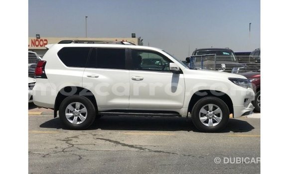 Nunua Imported Toyota Prado Nyeupe Gari ndani ya Import - Dubai nchini Cabo Delgado Nunua Imported Toyota Prado Nyeupe Gari ndani ya Import - Dubai nchini Cabo Delgado