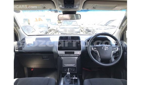 Nunua Imported Toyota Prado Nyeupe Gari ndani ya Import - Dubai nchini Cabo Delgado Nunua Imported Toyota Prado Nyeupe Gari ndani ya Import - Dubai nchini Cabo Delgado