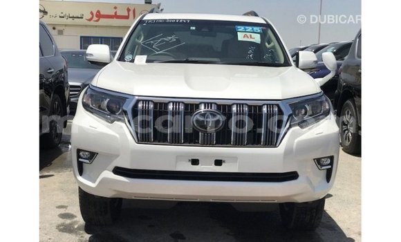 Comprar Importar Toyota Prado Branco Carro em Import - Dubai em Cabo Delgado Comprar Importar Toyota Prado Branco Carro em Import - Dubai em Cabo Delgado