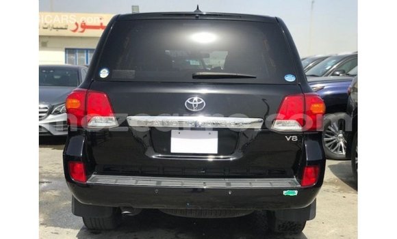 Nunua Imported Toyota Land Cruiser Nyeusi Gari ndani ya Import - Dubai nchini Cabo Delgado Nunua Imported Toyota Land Cruiser Nyeusi Gari ndani ya Import - Dubai nchini Cabo Delgado
