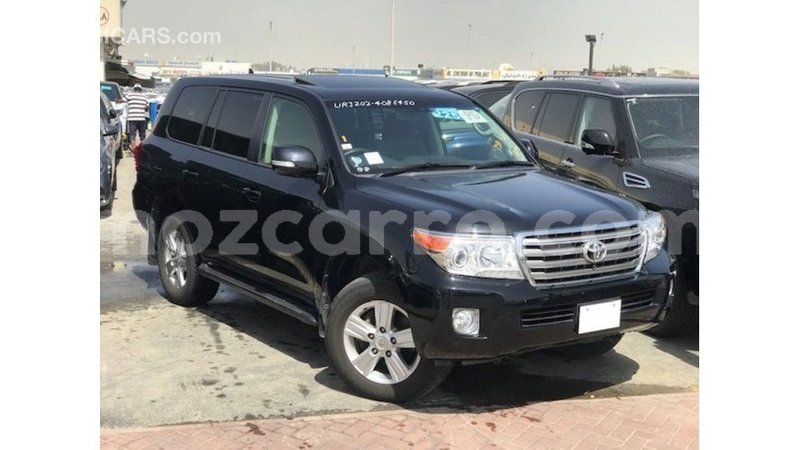 Big with watermark toyota land cruiser cabo delgado import dubai 7937