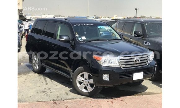 Nunua Imported Toyota Land Cruiser Nyeusi Gari ndani ya Import - Dubai nchini Cabo Delgado Nunua Imported Toyota Land Cruiser Nyeusi Gari ndani ya Import - Dubai nchini Cabo Delgado