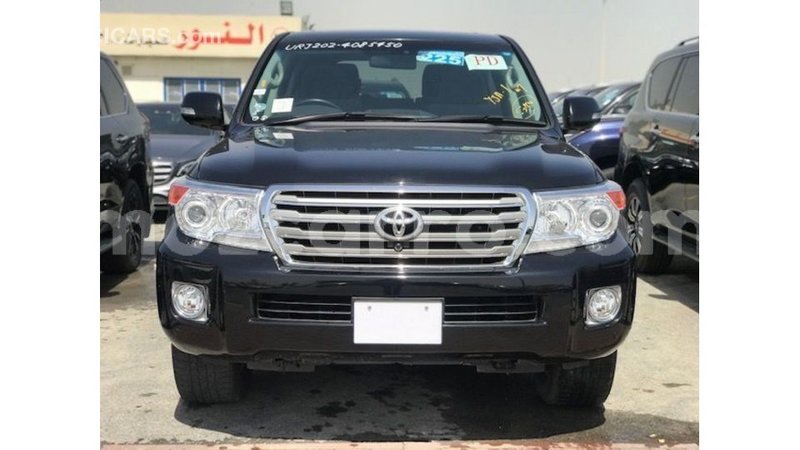 Big with watermark toyota land cruiser cabo delgado import dubai 7937