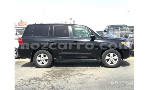 Nunua Imported Toyota Land Cruiser Nyeusi Gari ndani ya Import - Dubai nchini Cabo Delgado Nunua Imported Toyota Land Cruiser Nyeusi Gari ndani ya Import - Dubai nchini Cabo Delgado