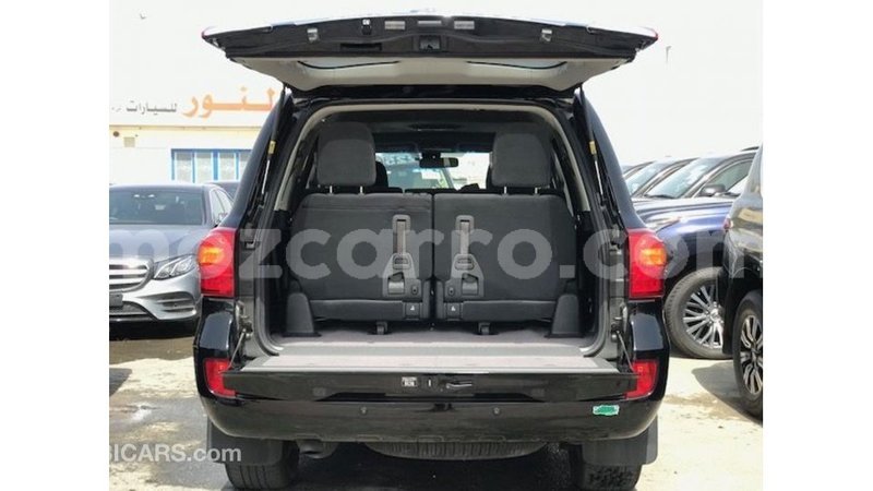 Big with watermark toyota land cruiser cabo delgado import dubai 7937