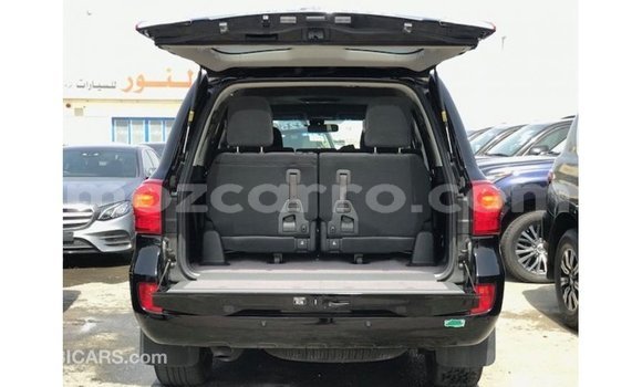Nunua Imported Toyota Land Cruiser Nyeusi Gari ndani ya Import - Dubai nchini Cabo Delgado Nunua Imported Toyota Land Cruiser Nyeusi Gari ndani ya Import - Dubai nchini Cabo Delgado