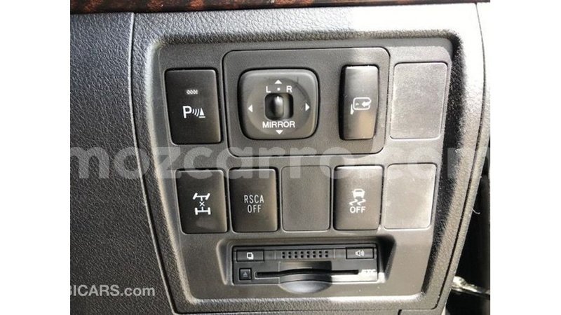 Big with watermark toyota land cruiser cabo delgado import dubai 7937