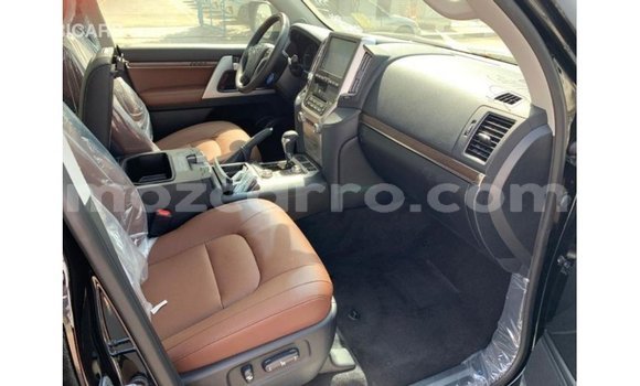 Nunua Imported Toyota Land Cruiser Nyeusi Gari ndani ya Import - Dubai nchini Cabo Delgado Nunua Imported Toyota Land Cruiser Nyeusi Gari ndani ya Import - Dubai nchini Cabo Delgado