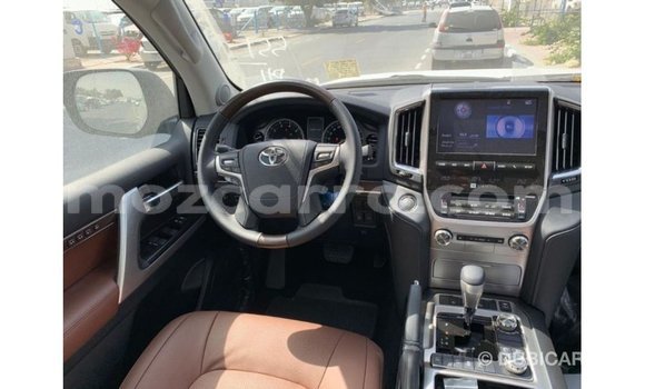 Nunua Imported Toyota Land Cruiser Nyeusi Gari ndani ya Import - Dubai nchini Cabo Delgado Nunua Imported Toyota Land Cruiser Nyeusi Gari ndani ya Import - Dubai nchini Cabo Delgado