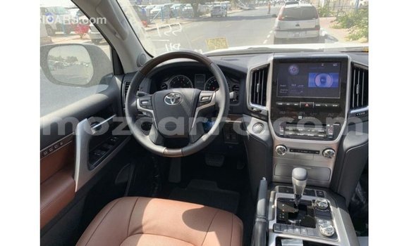 Nunua Imported Toyota Land Cruiser Nyeusi Gari ndani ya Import - Dubai nchini Cabo Delgado Nunua Imported Toyota Land Cruiser Nyeusi Gari ndani ya Import - Dubai nchini Cabo Delgado
