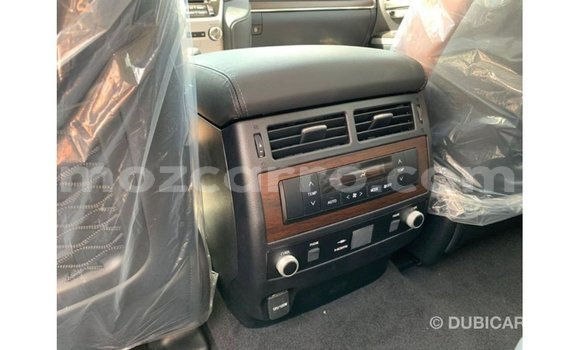 Nunua Imported Toyota Land Cruiser Nyeusi Gari ndani ya Import - Dubai nchini Cabo Delgado Nunua Imported Toyota Land Cruiser Nyeusi Gari ndani ya Import - Dubai nchini Cabo Delgado