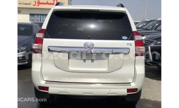 Nunua Imported Toyota Prado Nyeupe Gari ndani ya Import - Dubai nchini Cabo Delgado Nunua Imported Toyota Prado Nyeupe Gari ndani ya Import - Dubai nchini Cabo Delgado