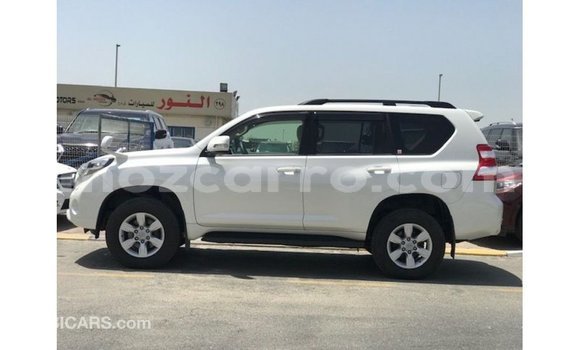 Nunua Imported Toyota Prado Nyeupe Gari ndani ya Import - Dubai nchini Cabo Delgado Nunua Imported Toyota Prado Nyeupe Gari ndani ya Import - Dubai nchini Cabo Delgado
