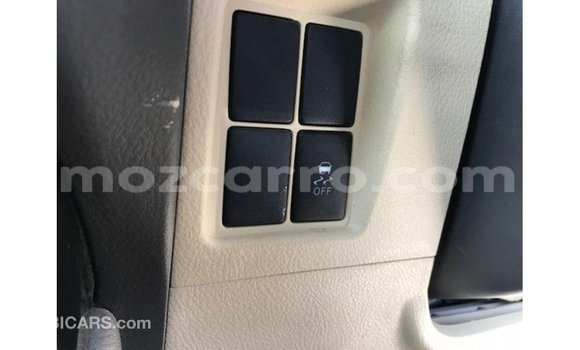 Nunua Imported Toyota Prado Nyeupe Gari ndani ya Import - Dubai nchini Cabo Delgado Nunua Imported Toyota Prado Nyeupe Gari ndani ya Import - Dubai nchini Cabo Delgado