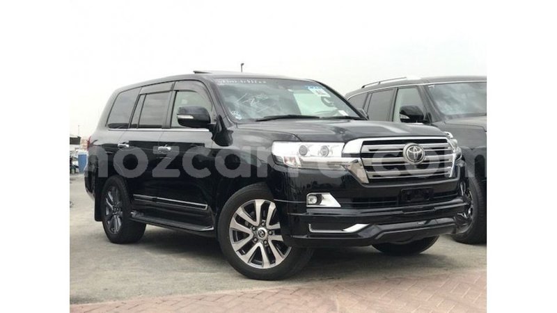 Big with watermark toyota land cruiser cabo delgado import dubai 7951