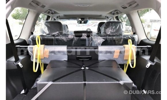 Comprar Importar Toyota Prado Azul Carro em Import - Dubai em Cabo Delgado Comprar Importar Toyota Prado Azul Carro em Import - Dubai em Cabo Delgado