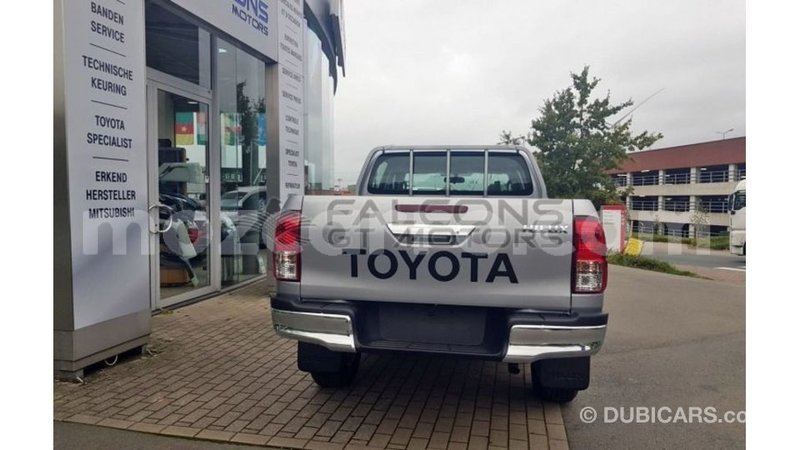 Big with watermark toyota hilux cabo delgado import dubai 7954