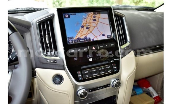 Buy Import Toyota Land Cruiser White Car in Import - Dubai in Cabo Delgado Buy Import Toyota Land Cruiser White Car in Import - Dubai in Cabo Delgado