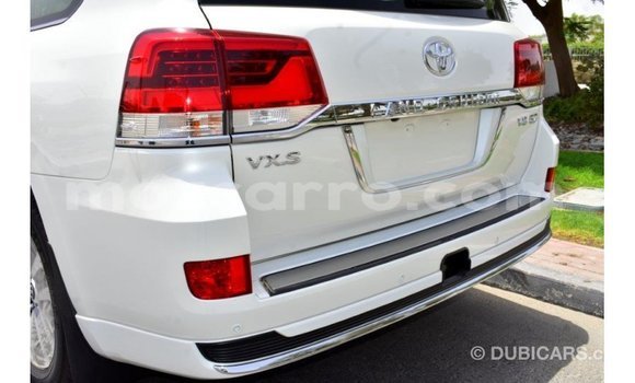 Buy Import Toyota Land Cruiser White Car in Import - Dubai in Cabo Delgado Buy Import Toyota Land Cruiser White Car in Import - Dubai in Cabo Delgado