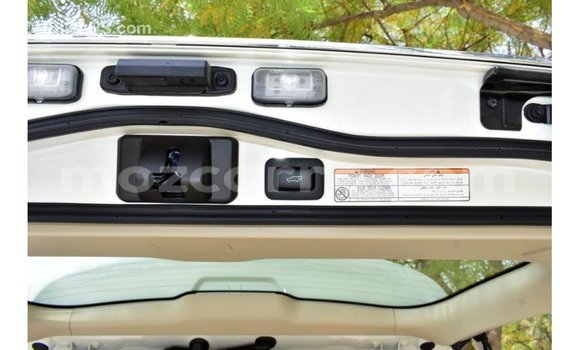 Buy Import Toyota Land Cruiser White Car in Import - Dubai in Cabo Delgado Buy Import Toyota Land Cruiser White Car in Import - Dubai in Cabo Delgado