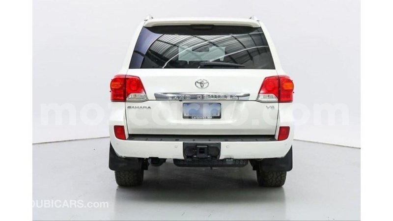 Big with watermark toyota land cruiser cabo delgado import dubai 7965