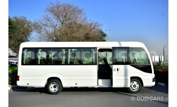 Nunua Imported Toyota Coaster Nyeupe Gari ndani ya Import - Dubai nchini Cabo Delgado Nunua Imported Toyota Coaster Nyeupe Gari ndani ya Import - Dubai nchini Cabo Delgado