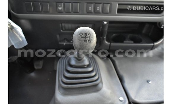 Nunua Imported Toyota Coaster Nyeupe Gari ndani ya Import - Dubai nchini Cabo Delgado Nunua Imported Toyota Coaster Nyeupe Gari ndani ya Import - Dubai nchini Cabo Delgado