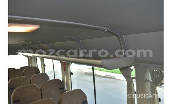 Nunua Imported Toyota Coaster Nyeupe Gari ndani ya Import - Dubai nchini Cabo Delgado Nunua Imported Toyota Coaster Nyeupe Gari ndani ya Import - Dubai nchini Cabo Delgado