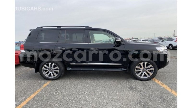 Big with watermark toyota land cruiser cabo delgado import dubai 7972