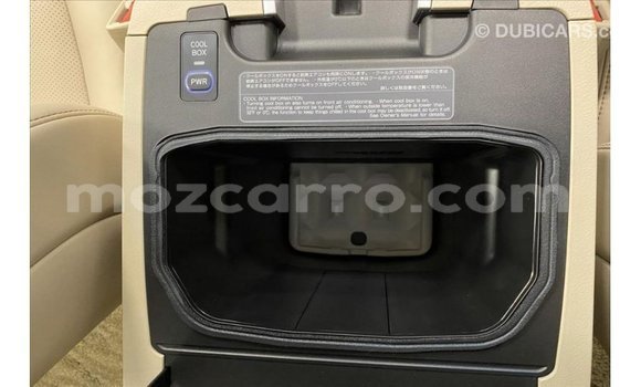 Nunua Imported Toyota Land Cruiser Nyeusi Gari ndani ya Import - Dubai nchini Cabo Delgado Nunua Imported Toyota Land Cruiser Nyeusi Gari ndani ya Import - Dubai nchini Cabo Delgado