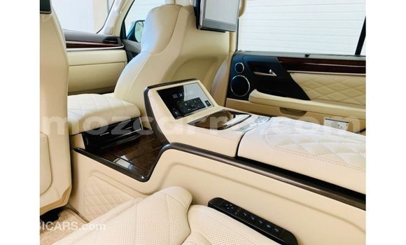 Nunua Imported Lexus LX Nyeusi Gari ndani ya Import - Dubai nchini Cabo Delgado Nunua Imported Lexus LX Nyeusi Gari ndani ya Import - Dubai nchini Cabo Delgado