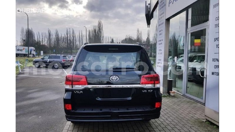 Big with watermark toyota land cruiser cabo delgado import dubai 7988