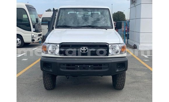 Comprar Importar Toyota Land Cruiser Branco Carro em Import - Dubai em Cabo Delgado Comprar Importar Toyota Land Cruiser Branco Carro em Import - Dubai em Cabo Delgado