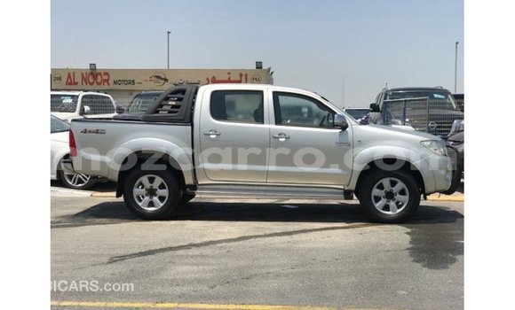 Tenga Imported Toyota Hilux Zvimwe Mota in Import - Dubai in Cabo Delgado Tenga Imported Toyota Hilux Zvimwe Mota in Import - Dubai in Cabo Delgado
