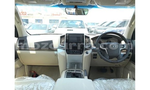 Buy Import Toyota Land Cruiser Blue Car in Import - Dubai in Cabo Delgado Buy Import Toyota Land Cruiser Blue Car in Import - Dubai in Cabo Delgado