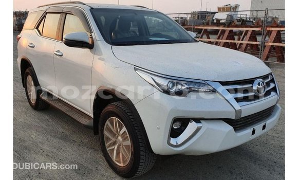 Tenga Imported Toyota Fortuner Chena Mota in Import - Dubai in Cabo Delgado Tenga Imported Toyota Fortuner Chena Mota in Import - Dubai in Cabo Delgado