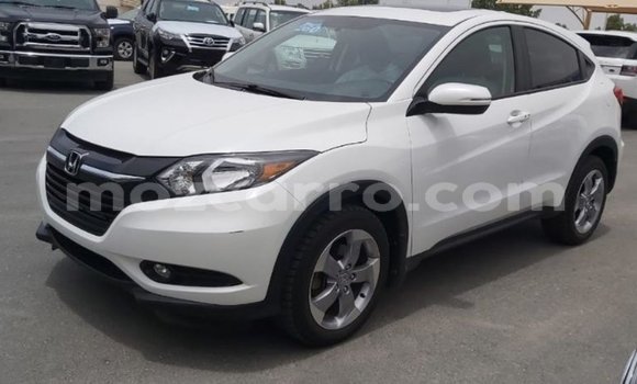 Comprar Importar Honda HR-V Branco Carro em Import - Dubai em Cabo Delgado Comprar Importar Honda HR-V Branco Carro em Import - Dubai em Cabo Delgado