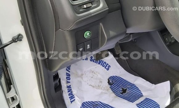 Comprar Importar Honda HR-V Branco Carro em Import - Dubai em Cabo Delgado Comprar Importar Honda HR-V Branco Carro em Import - Dubai em Cabo Delgado