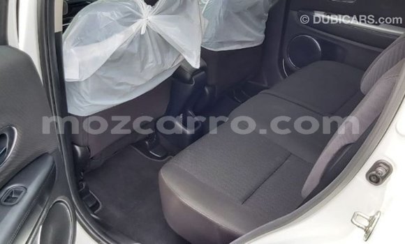 Comprar Importar Honda HR-V Branco Carro em Import - Dubai em Cabo Delgado Comprar Importar Honda HR-V Branco Carro em Import - Dubai em Cabo Delgado