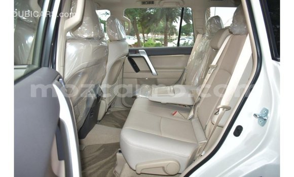Nunua Imported Toyota Prado Nyeupe Gari ndani ya Import - Dubai nchini Cabo Delgado Nunua Imported Toyota Prado Nyeupe Gari ndani ya Import - Dubai nchini Cabo Delgado