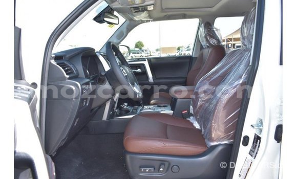 Nunua Imported Toyota 4Runner Nyeupe Gari ndani ya Import - Dubai nchini Cabo Delgado Nunua Imported Toyota 4Runner Nyeupe Gari ndani ya Import - Dubai nchini Cabo Delgado